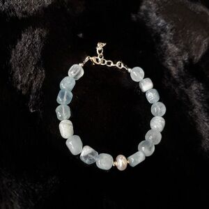 Aquamarine Beaded Bracelet with Pearl Accent